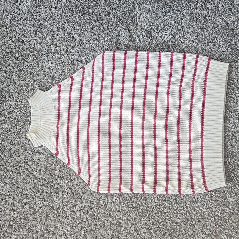🆕️ NWT LOFT Sweater tank